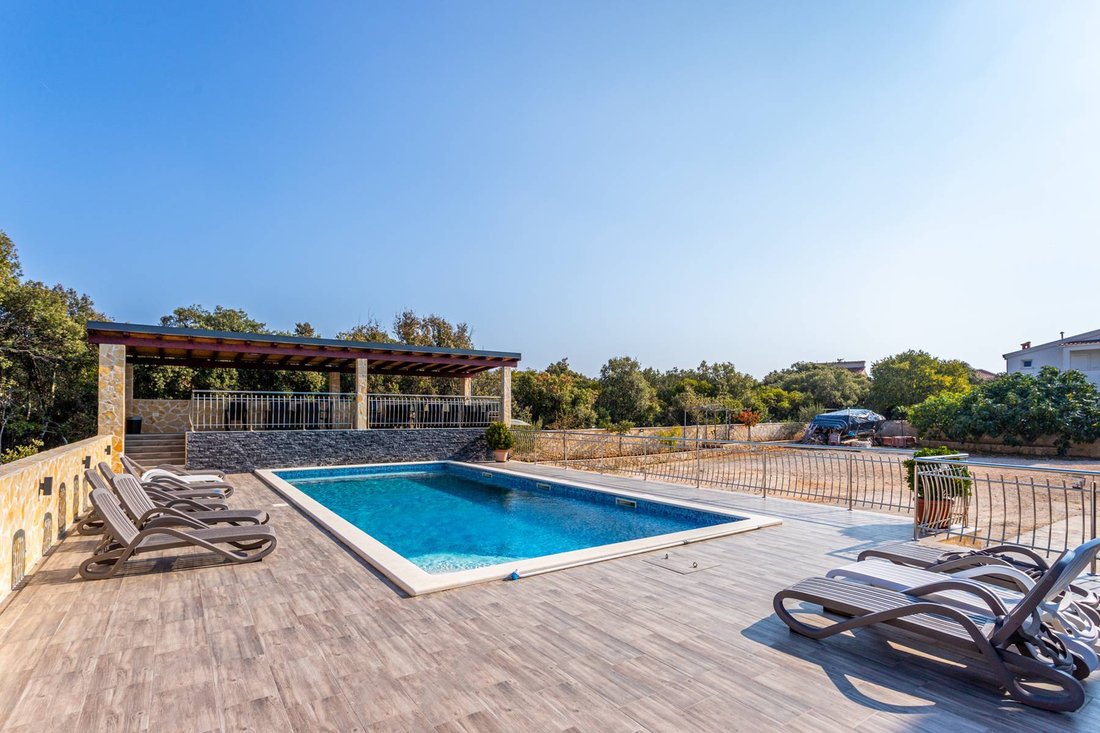Villa in Vinisce, Split-Dalmatia County, Croatia 3 - 12667277