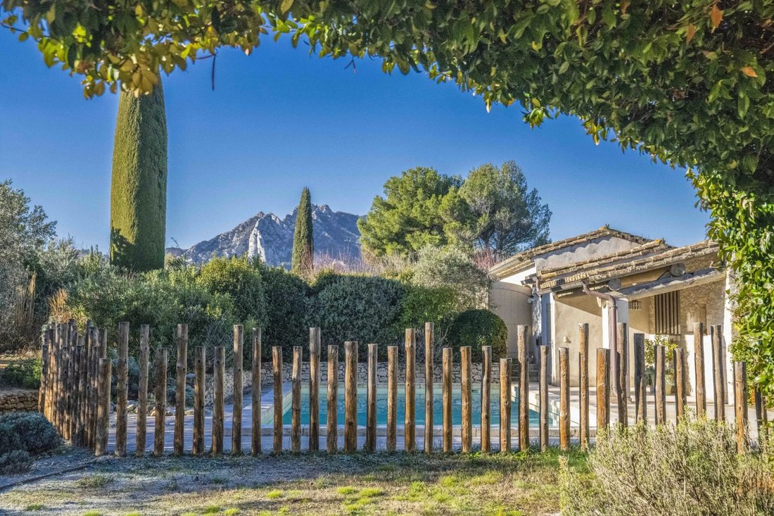 House With Splendid Views In In Eygalières, Provence Alpes Côte D'azur