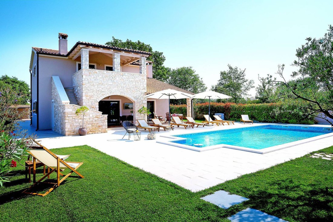 Villa in Krnica, Istria County, Croatia 1 - 13567011