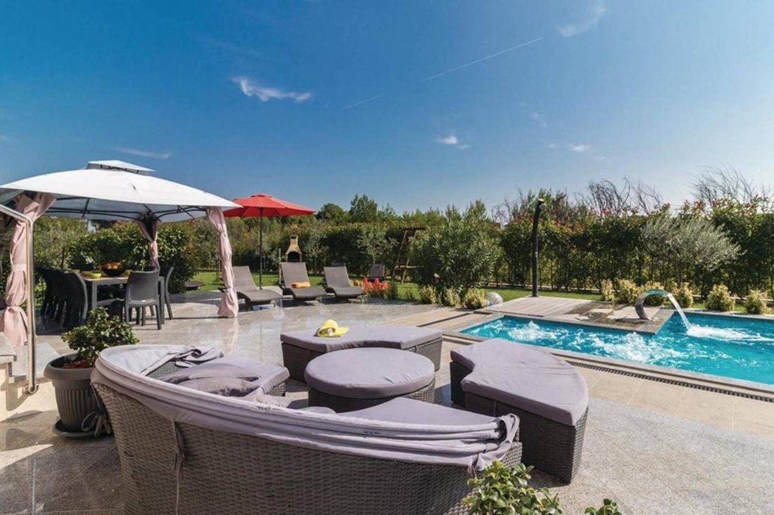 Villa in Grad Pula, Istria County, Croatia 5 - 13565924