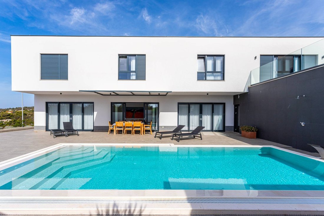 Villa in Split-Dalmatia County, Croatia 2 - 12625548