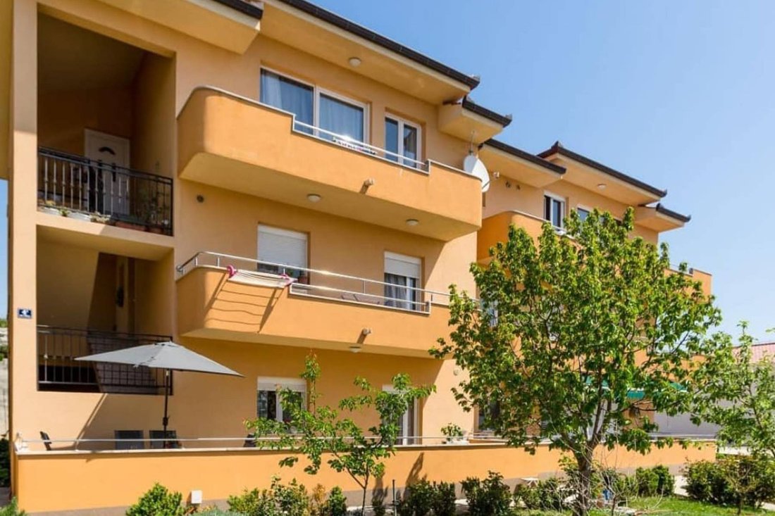 Villa in Mejasi, Split, Split-Dalmatia County 1 - 12659742