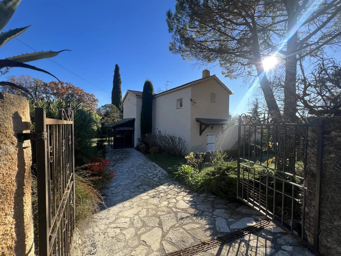 Exclusive House Cabris 7 Rooms In Cabris, Provence Alpes Côte D'azur