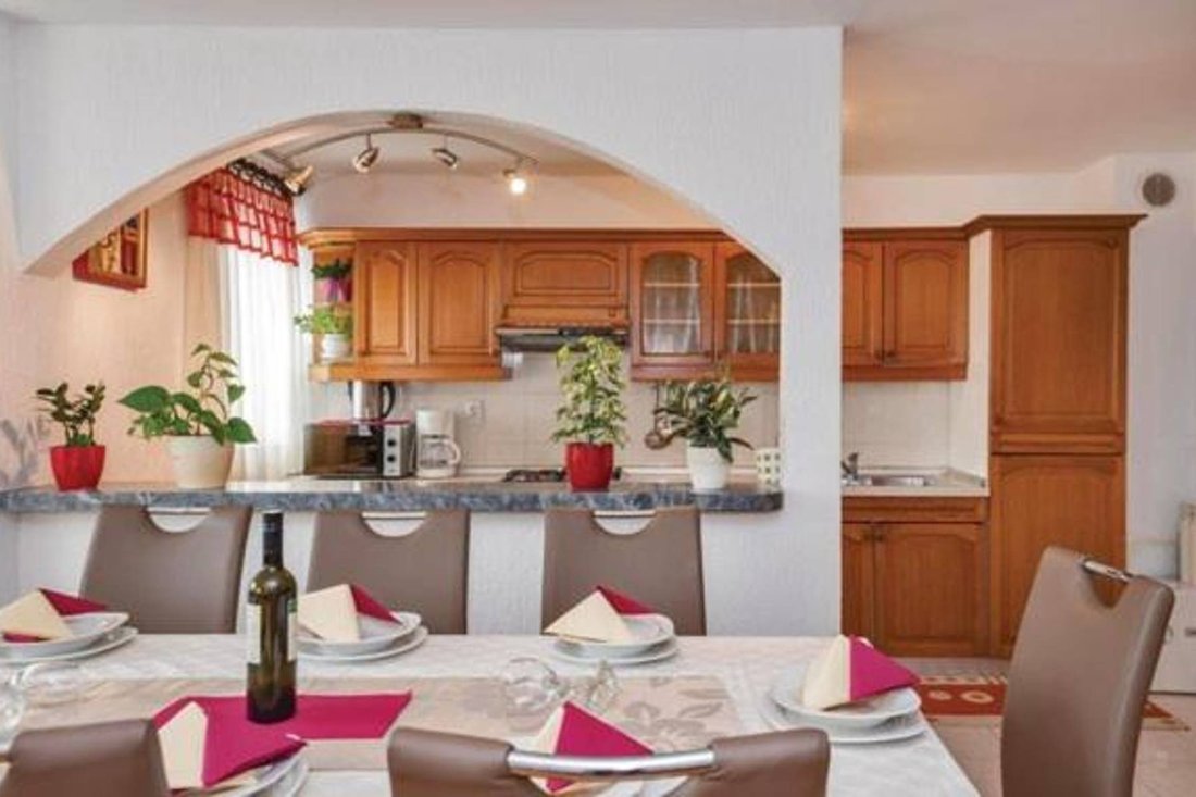 Villa in Grad Pula, Istria County, Croatia 4 - 13566846