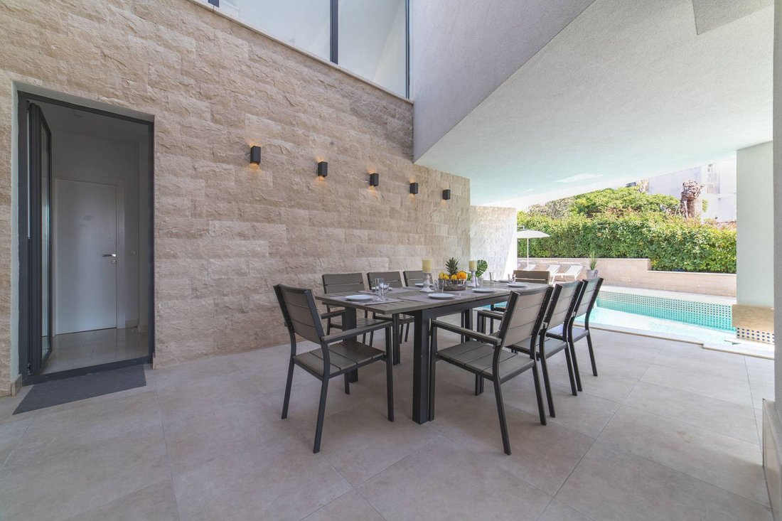 Villa in Okrug Gornji, Split-Dalmatia County, Croatia 2 - 12620743