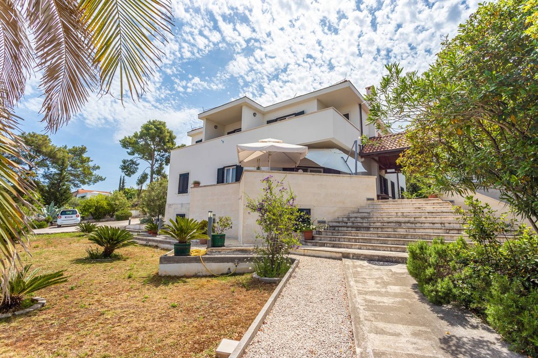 Villa in Sutivan, Split-Dalmatia County, Croatia 1 - 12667562