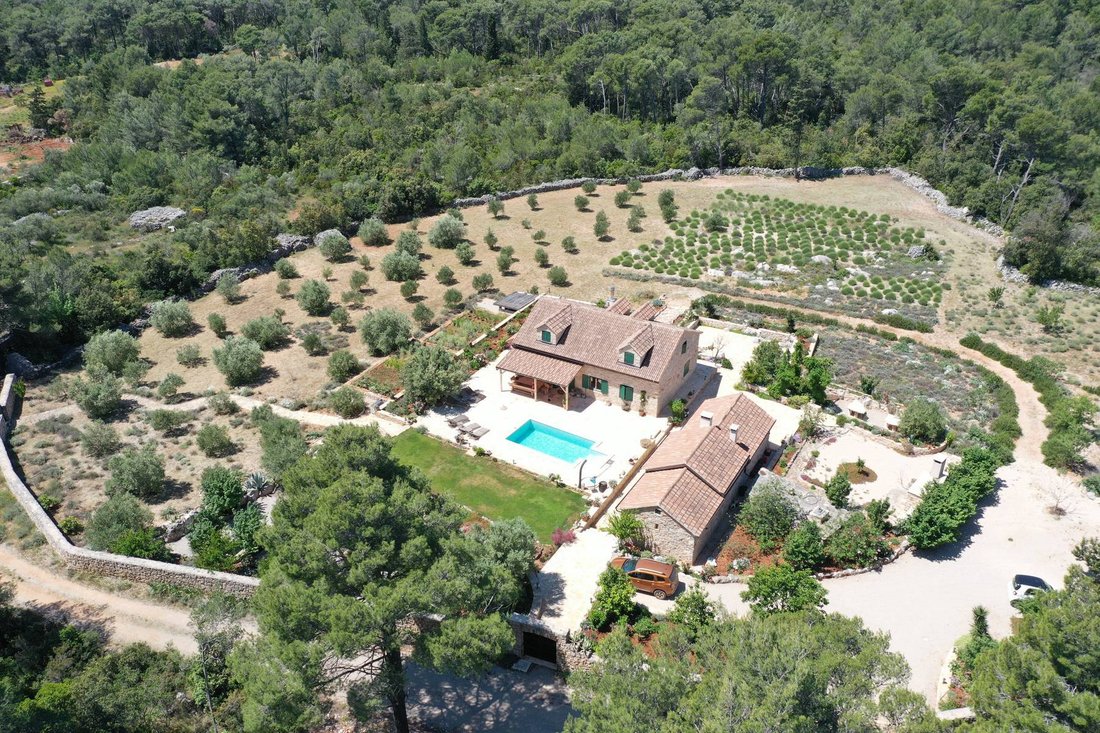 Villa in Stari Grad, Split-Dalmatia County, Croatia 4 - 12659306