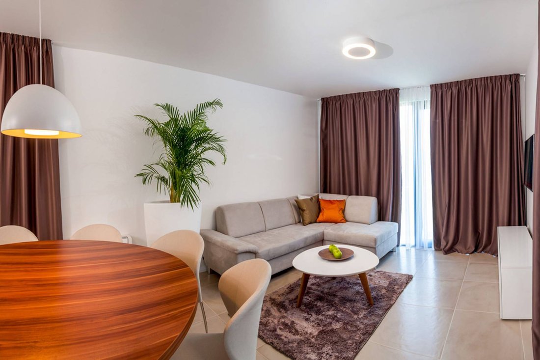 Villa in Okrug Gornji, Split-Dalmatia County, Croatia 2 - 12620763