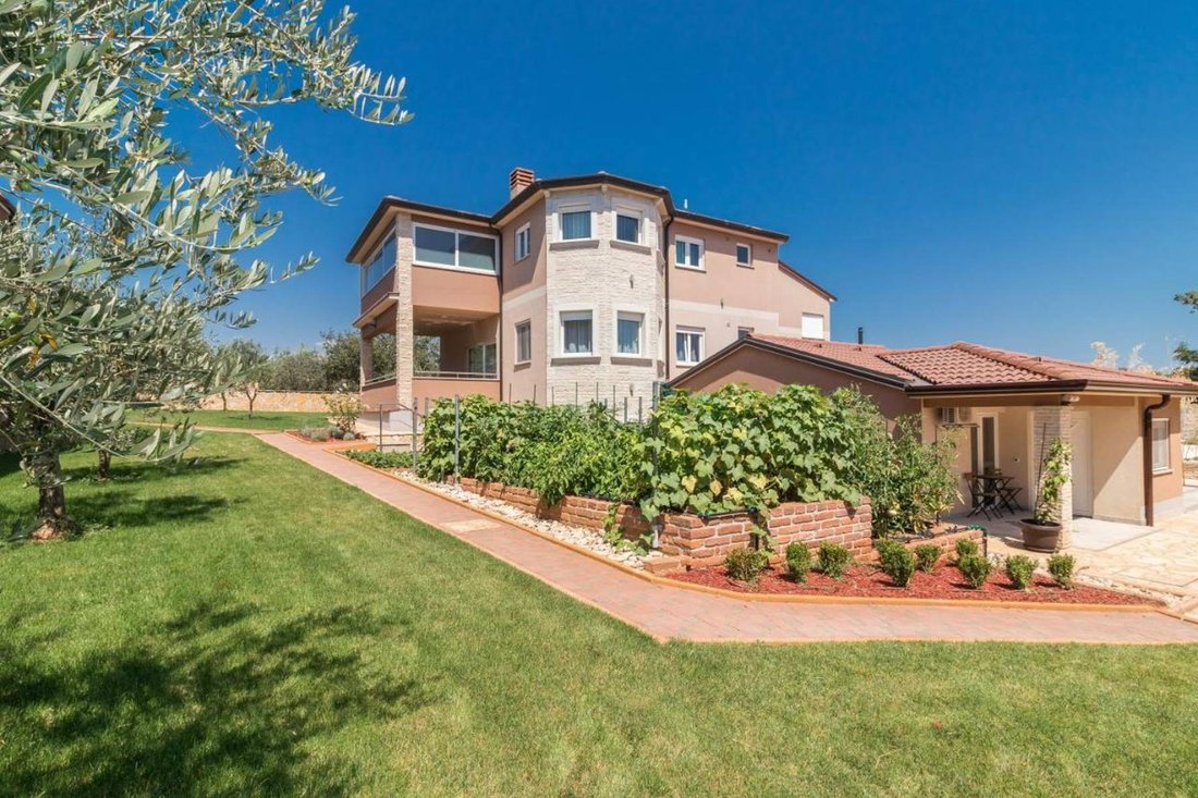 Villa in Valtura, Istria County, Croatia 1 - 13565123