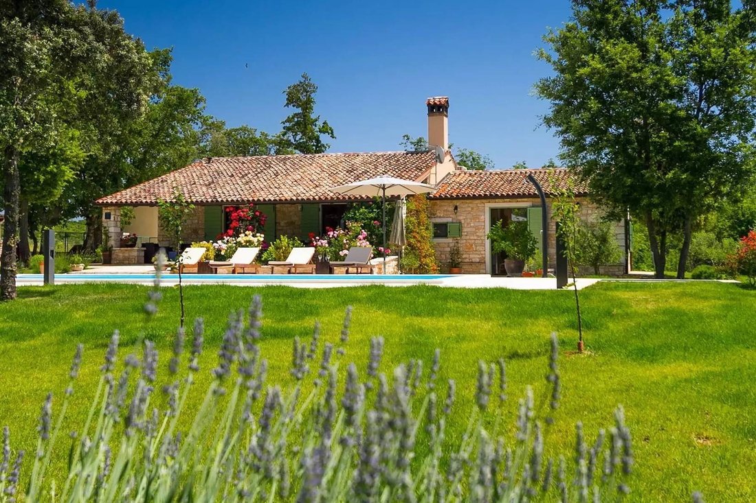 Villa in Bale, Istria County, Croatia 1 - 13566344