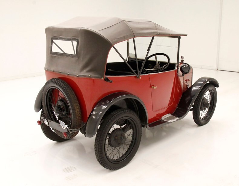 Cabriolet in Morgantown, United States 5 - 13638971