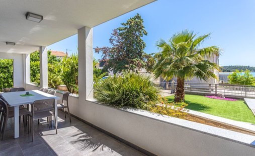 Villa a Rogosnizza, Regione di Sebenico e Tenin, Croazia 1