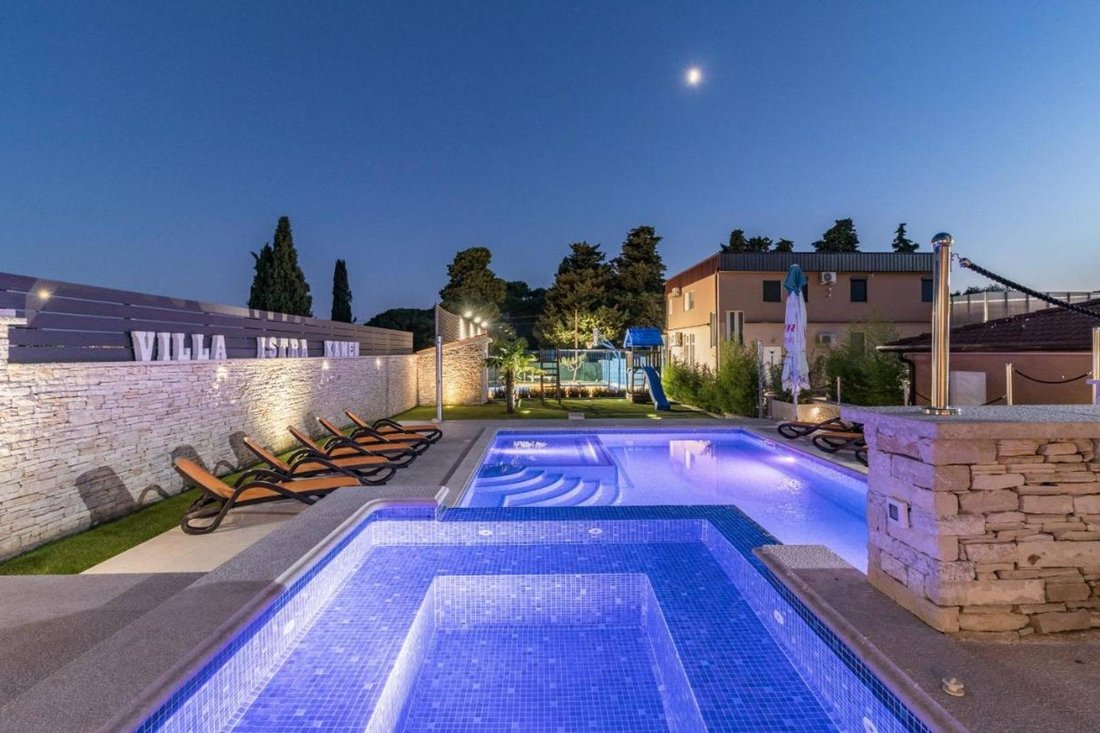 Villa in Valtura, Istria County, Croatia 2 - 13565123