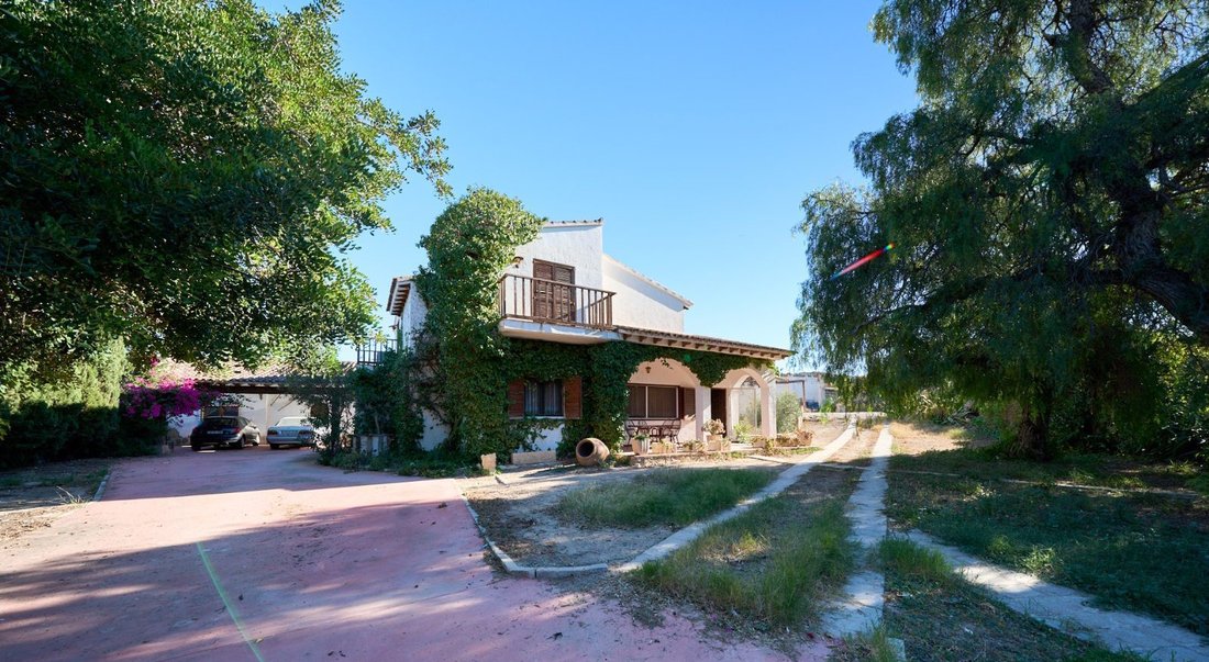 Villa in Busot, Valencian Community, Spain 2 - 13641741