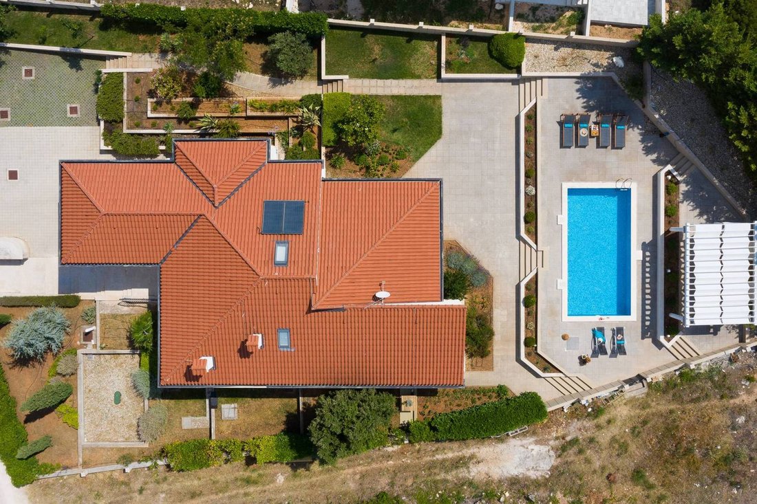 Villa in Vodice, Sibenik-Knin County, Croatia 4 - 12620738