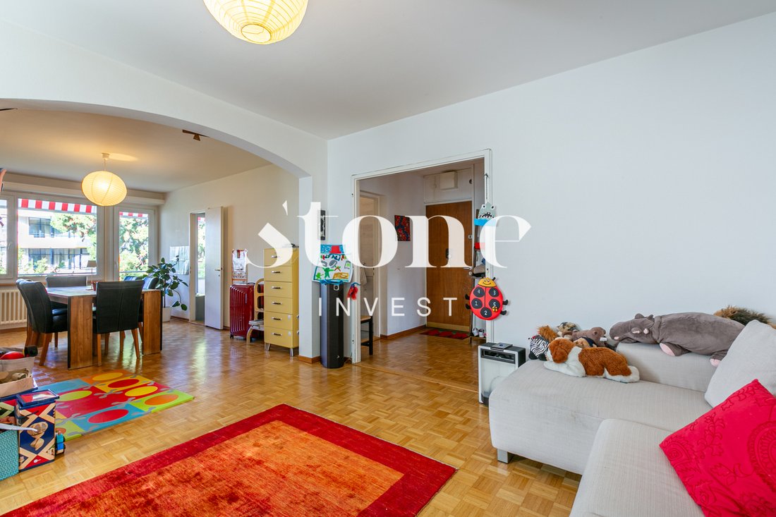 Champel! Lumineux Appartement Traversant Au In Geneva, Genève