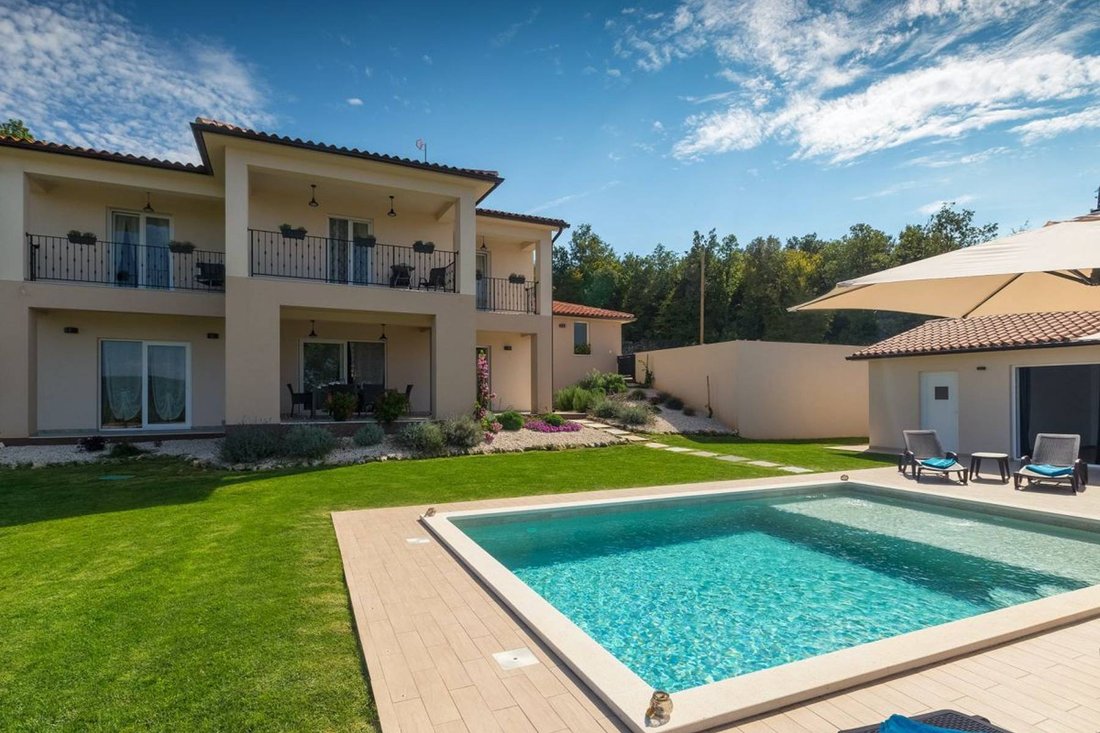 Villa in Rakalj, Istria County, Croatia 3 - 13567647