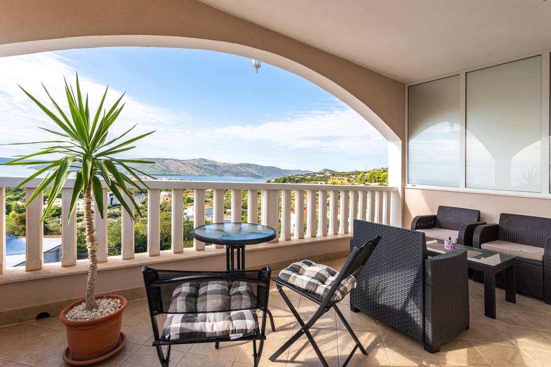 Villa in Seget Vranjica, Split-Dalmatia County, Croatia 1 - 13565562