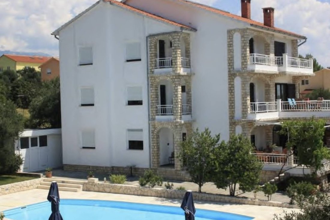 Villa in Barbat, Primorje-Gorski Kotar County, Croatia 2 - 13567847