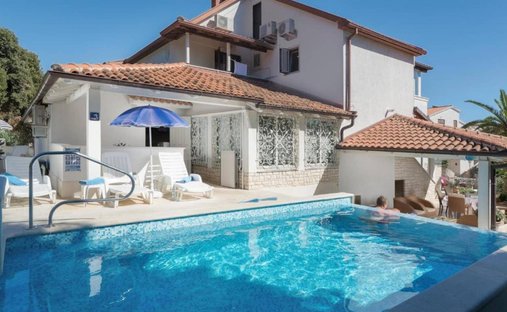 Villa in Pješčana Uvala, Gespanschaft Istrien, Kroatien 1