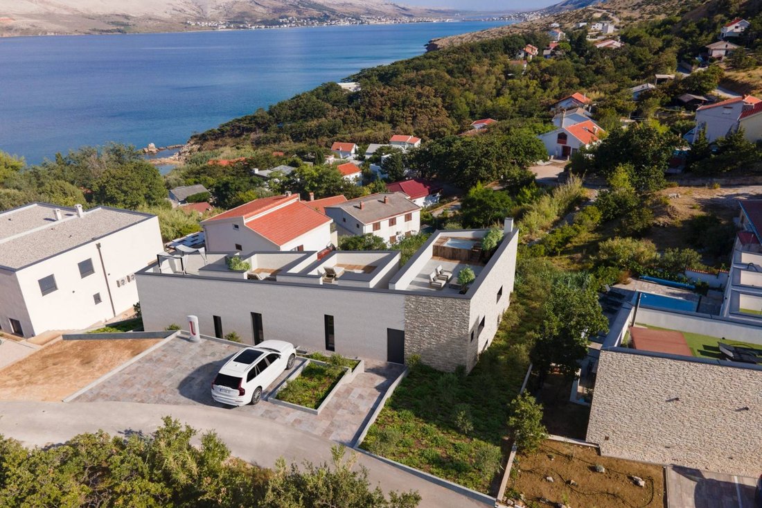 Villa in Pag, Croatia 2 - 12673394