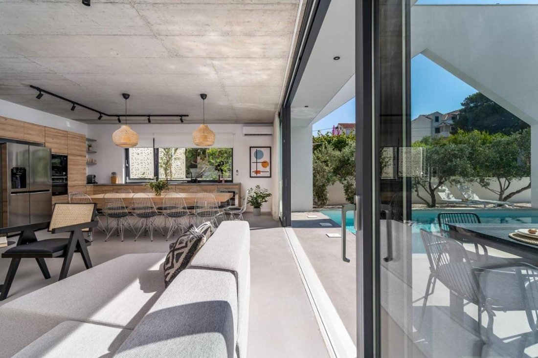 Villa in Supetar, Split-Dalmatia County, Croatia 1 - 12620778
