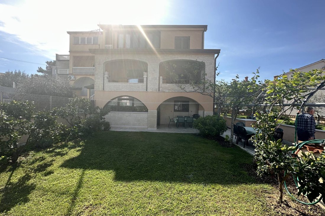 Villa in Grad Pula, Istria County, Croatia 2 - 13567861