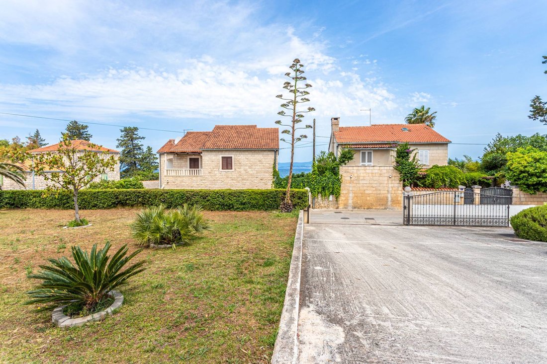 Villa in Sutivan, Split-Dalmatia County, Croatia 3 - 12667562