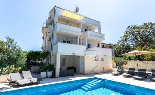Villa in Okrug Donji, Gespanschaft Split-Dalmatien, Kroatien 1