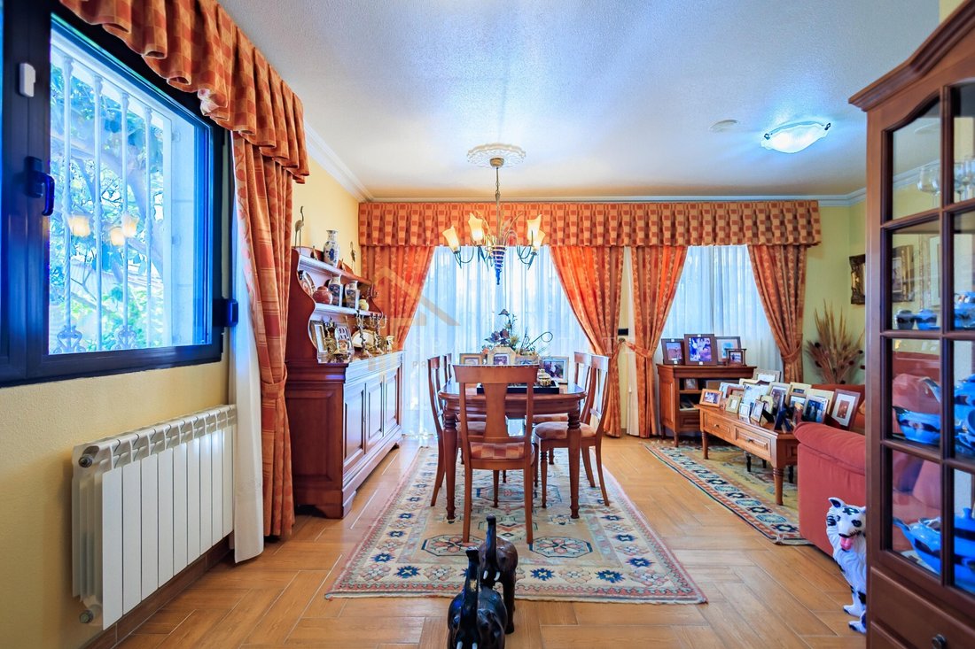 Villa in Torrevieja, Valencian Community, Spain 1 - 13646684