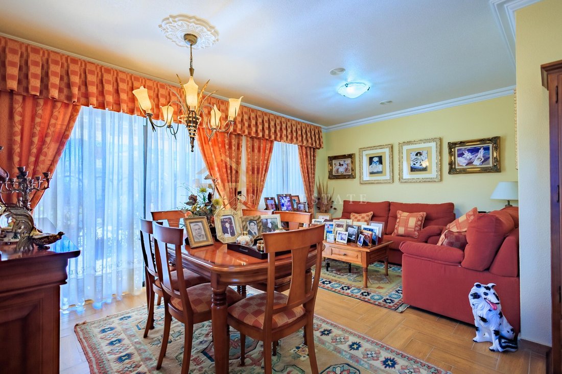 Villa in Torrevieja, Valencian Community, Spain 2 - 13646684