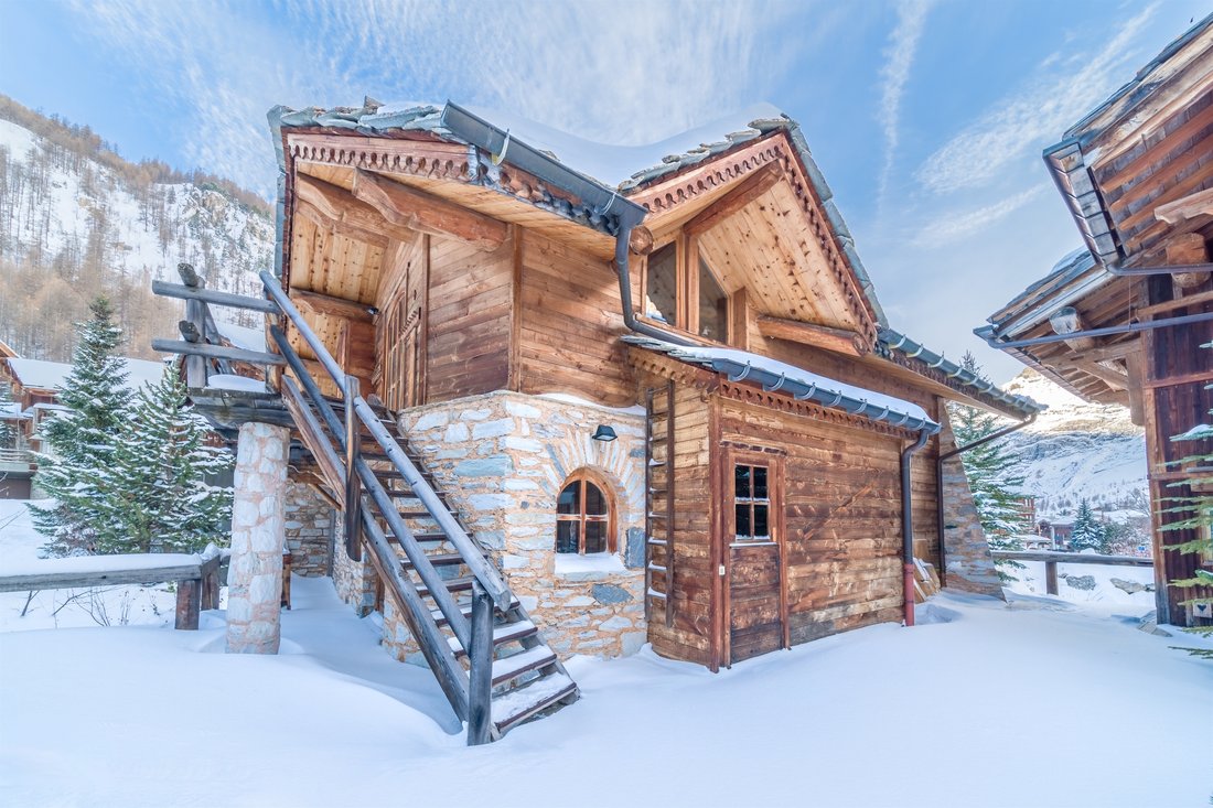 Chalet In Val D'isère In Val D'isère, Auvergne Rhône Alpes, France For Sale (13646714)