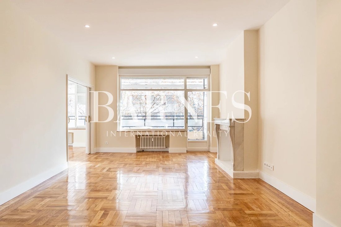 Renovated Terrace Bernabeu In Chamartín, Community Of Madrid, Spain For