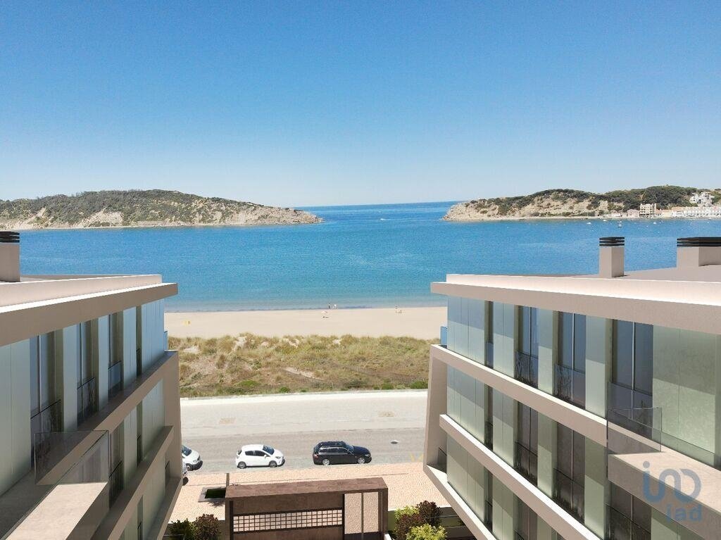 Apartment in Sao Martinho do Porto, Leiria District, Portugal 1 - 13648572