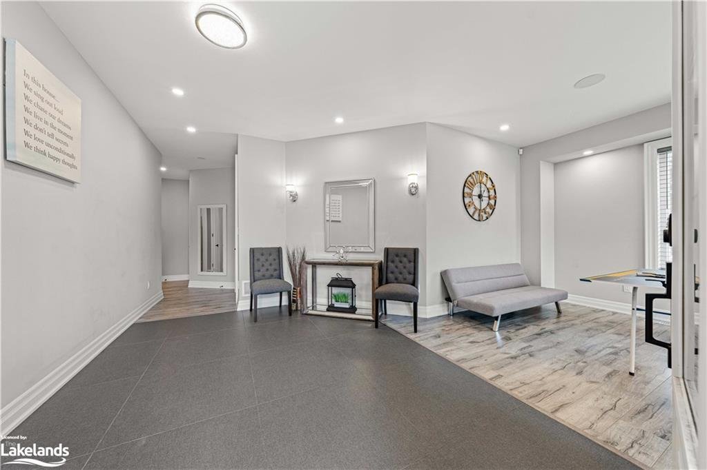 181 Anglo Street In Bracebridge, Ontario, Canada For Sale (13597267)