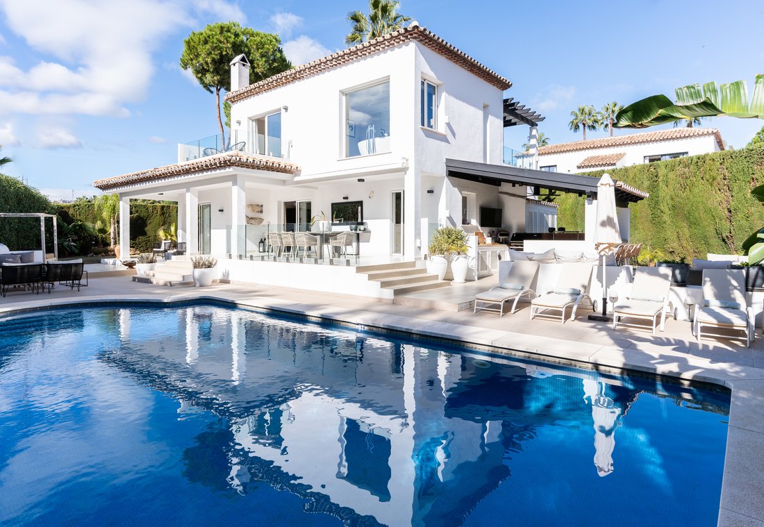 Villa in Nueva Andalucia, Marbella, Spain 1 - 13650490