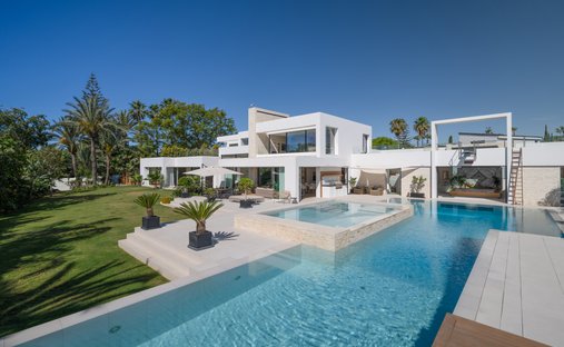 Villa in Marbella, Andalusia, Spain 1