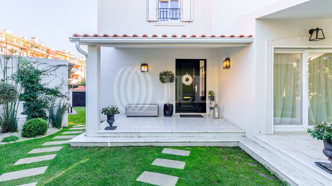 House 4 Bedrooms +1 Sale Cascais In Cascais, Portugal For Sale (13652611)