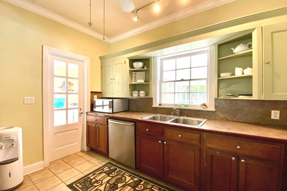 Thatch Tree House In Tarpum Head, South Eleuthera, The Bahamas For Sale