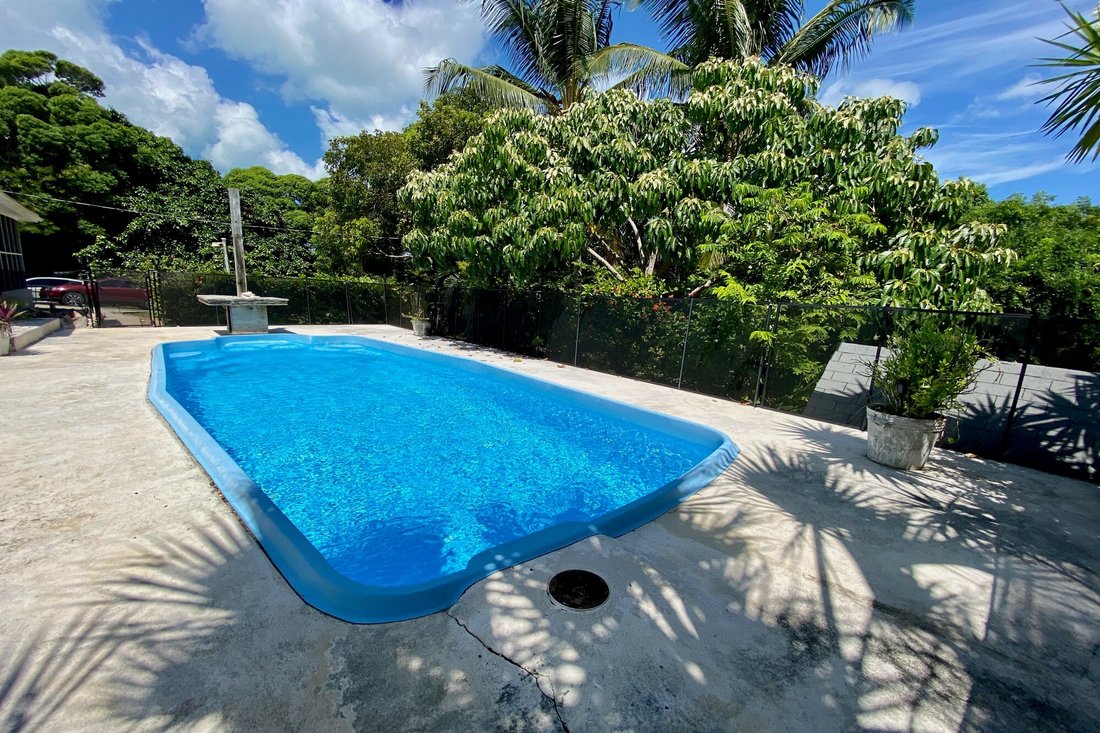 Thatch Tree House In Tarpum Head, South Eleuthera, The Bahamas For Sale