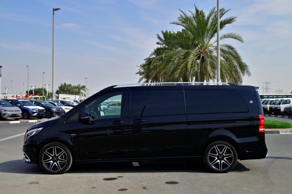 Dubai, Dubai, United Arab Emirates 4 - 13661135