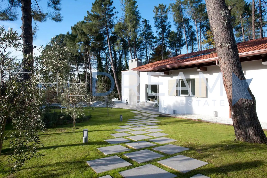 Villa in Camaiore, Tuscany, Italy 4 - 13656622