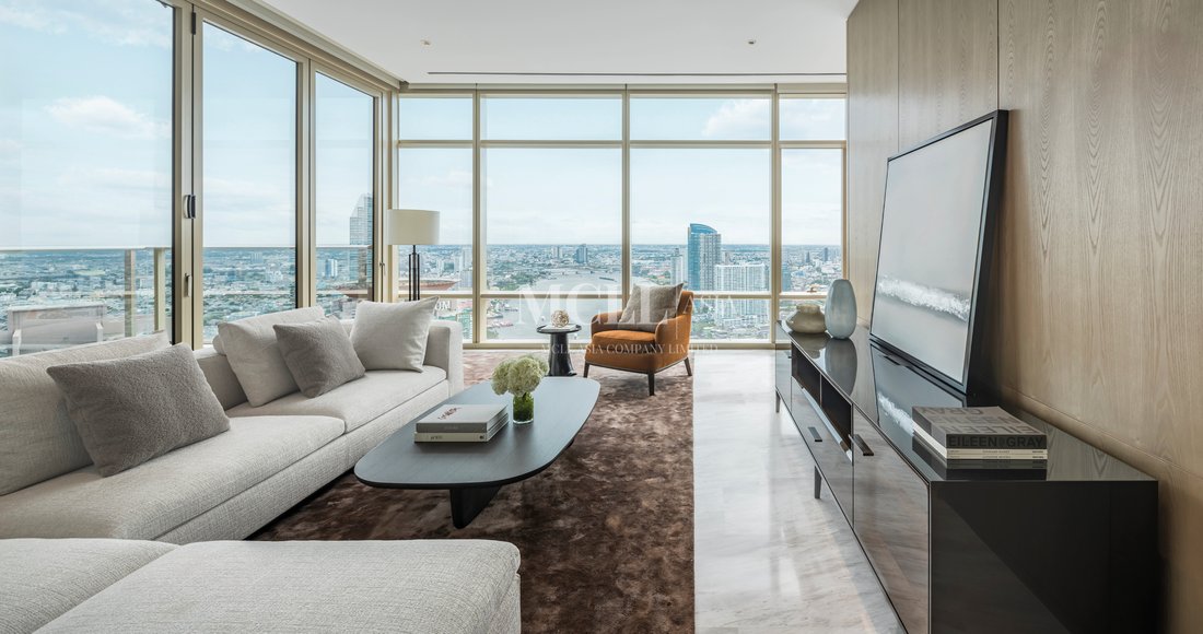 Four Seasons Private Residences Bangkok fully furnished and decorated unit by B&B Italia