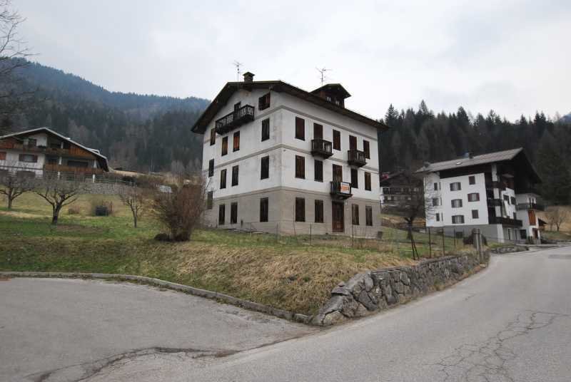 House in Auronzo, Veneto, Italy 1 - 13656404