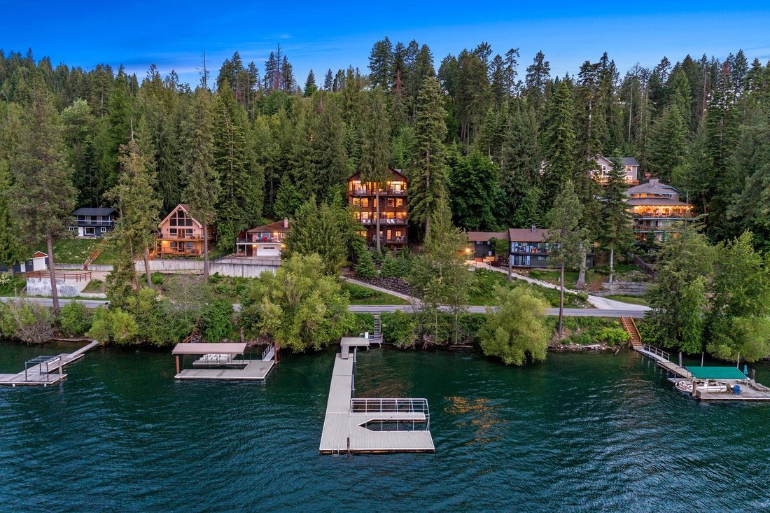 Hayden Waterfront Living Large In Hayden, Idaho, United States For Sale