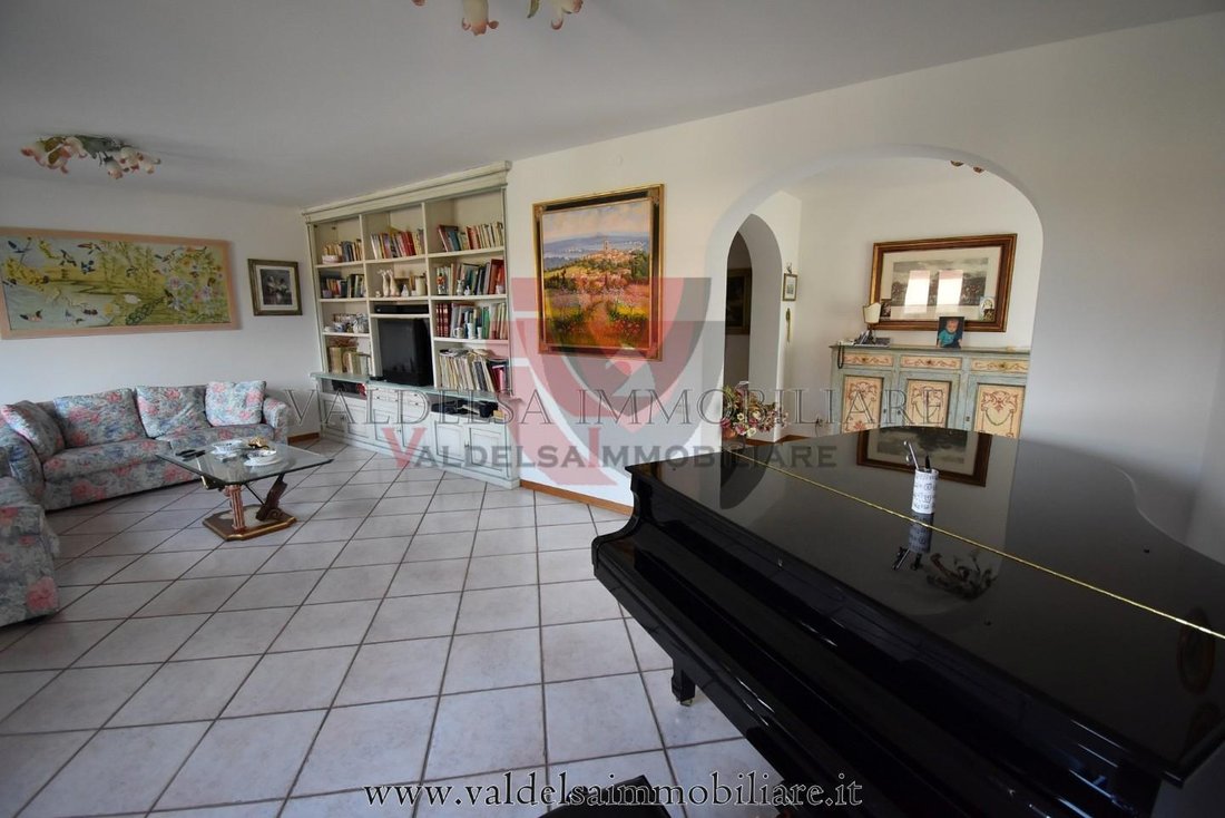 Villa in Colle di Val d'Elsa, Tuscany, Italy 1 - 12567956