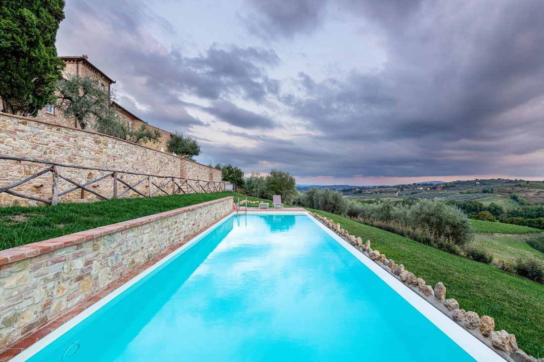 Apartment in San Gimignano, Tuscany, Italy 2 - 13659073