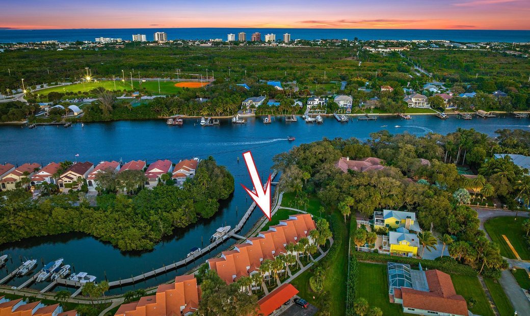 Completely Renovated In Palm Beach Gardens, Florida, United