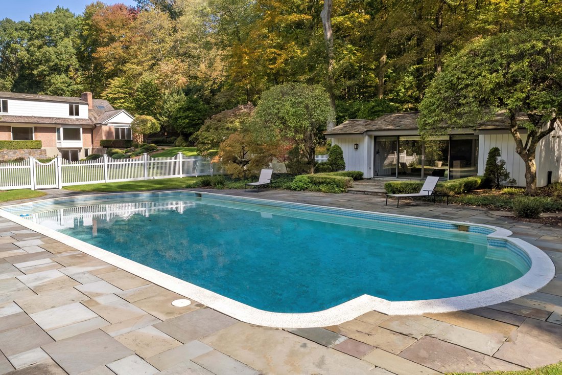 20 Linden Lane In Mount Kisco, New York, United States For Sale (13662666)