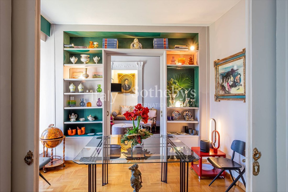 Calabritto Apartment Refined Luxury In The Heart Of In Naples